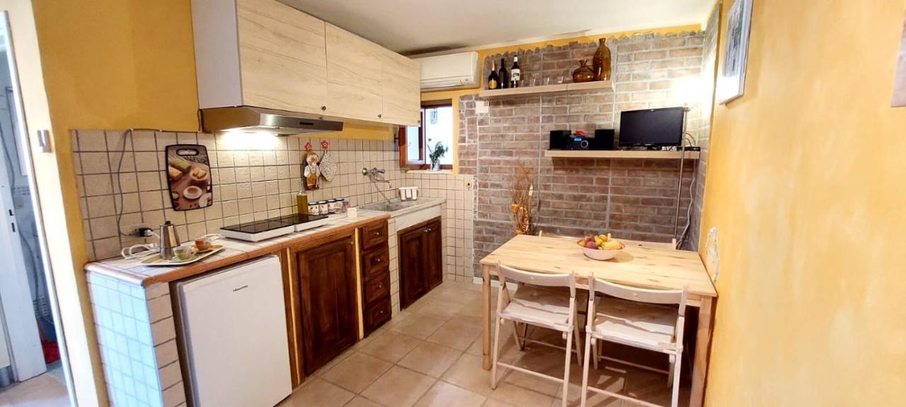 Mare Toscano Appartement Riparbella Buitenkant foto
